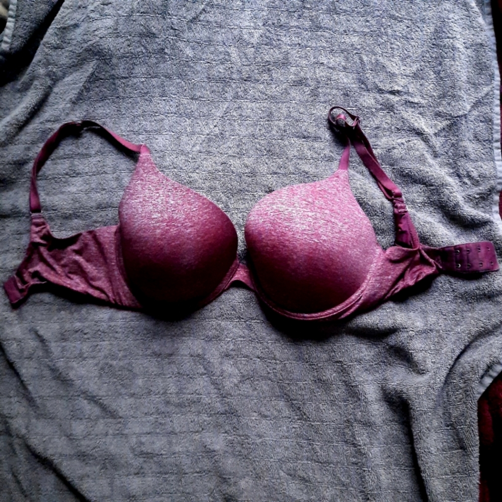 Victoria's Secret 34DD Bra
